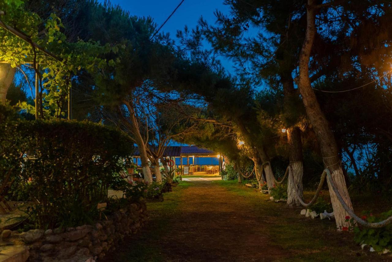 Apartmán Christinas Lofts Ágios Matthaíos Exteriér fotografie