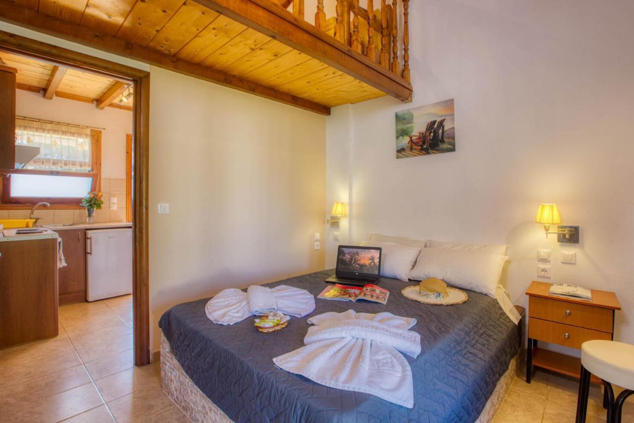 Apartmán Christinas Lofts Ágios Matthaíos Exteriér fotografie